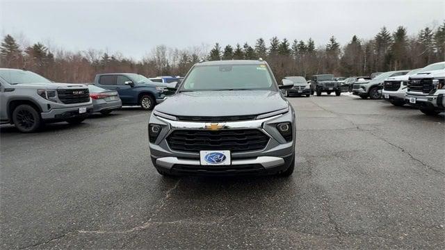 new 2025 Chevrolet TrailBlazer car, priced at $27,240