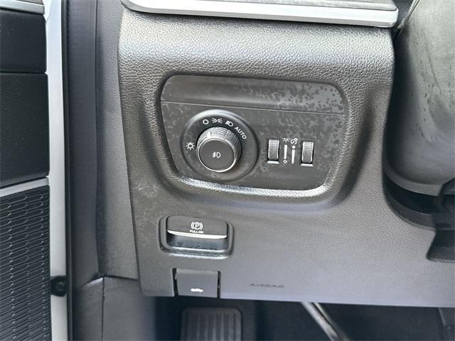 used 2022 Jeep Grand Cherokee car, priced at $33,999