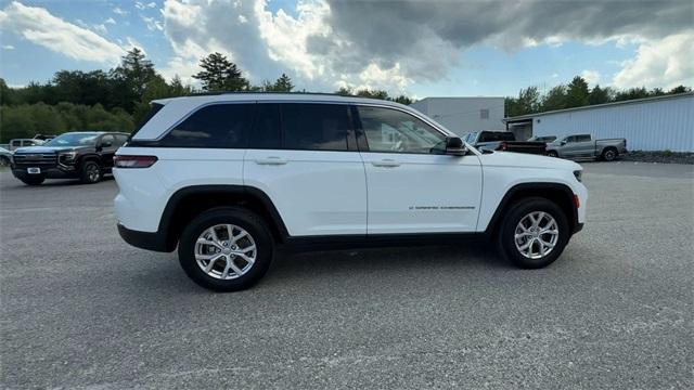 used 2022 Jeep Grand Cherokee car, priced at $33,999