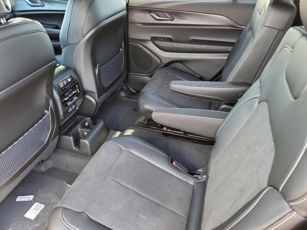 new 2025 Jeep Grand Cherokee L car, priced at $42,368