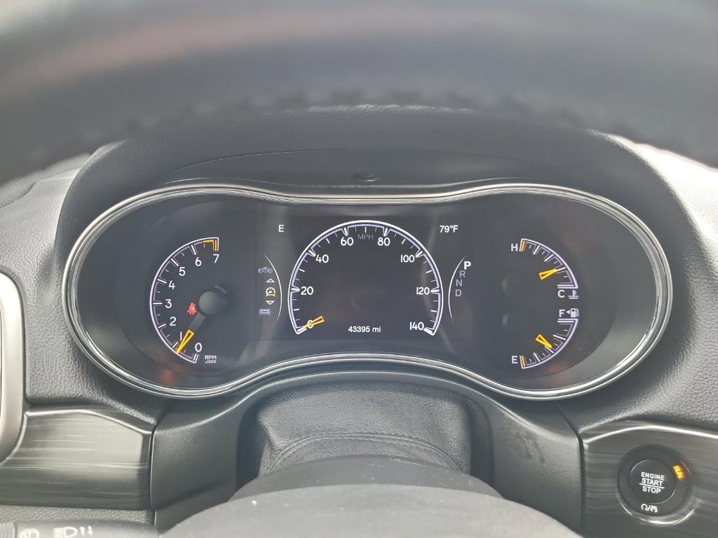 used 2021 Jeep Grand Cherokee car, priced at $23,497