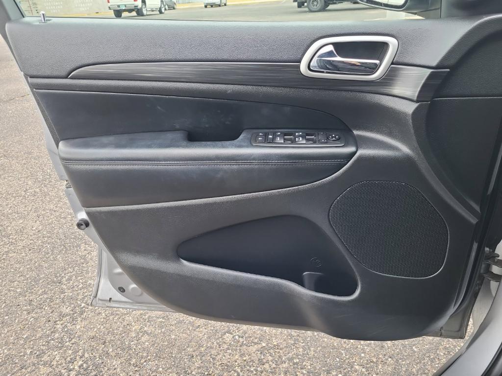 used 2021 Jeep Grand Cherokee car, priced at $23,497