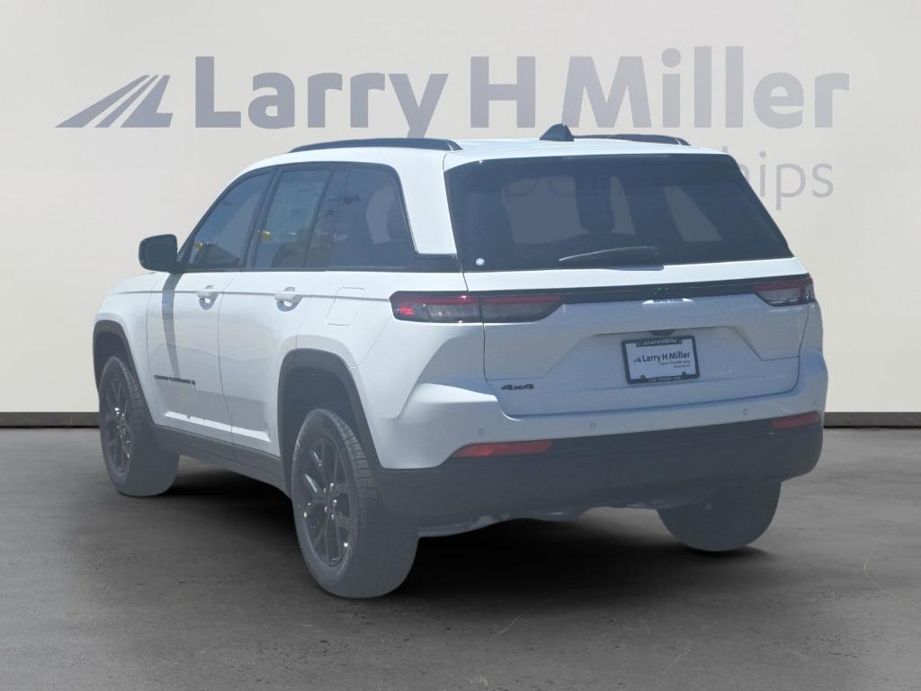 new 2025 Jeep Grand Cherokee car, priced at $41,406