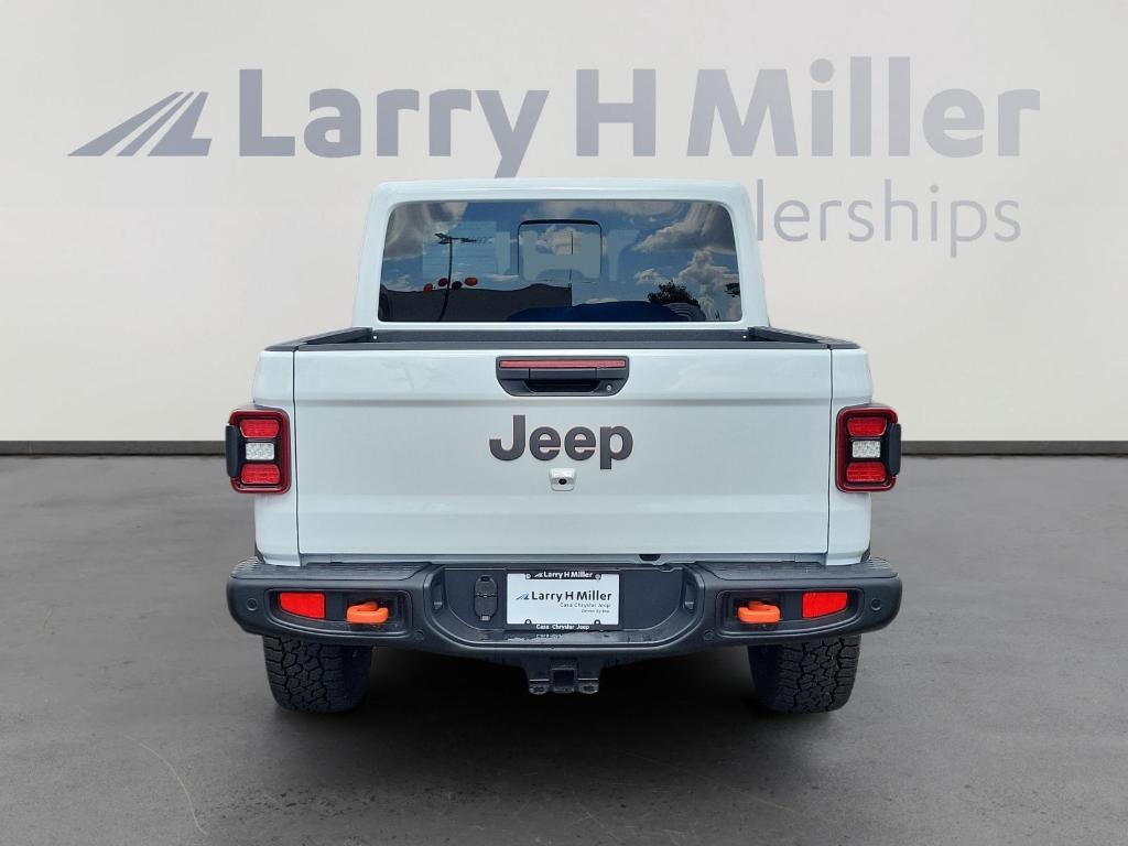 new 2025 Jeep Gladiator car, priced at $56,616