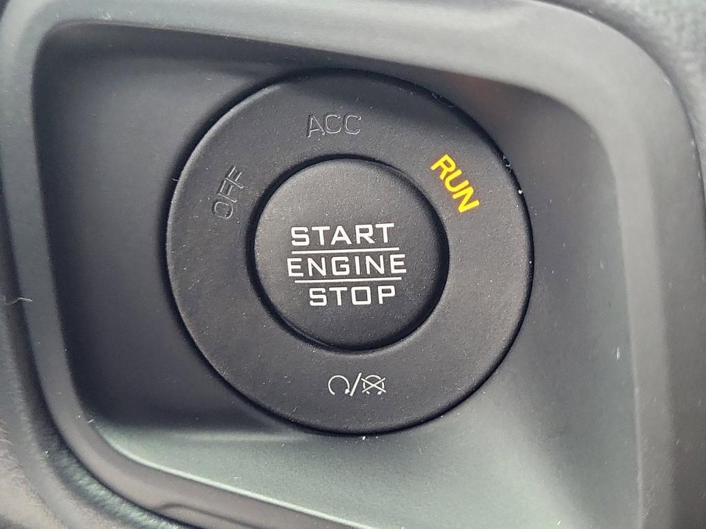 new 2025 Jeep Gladiator car, priced at $56,616