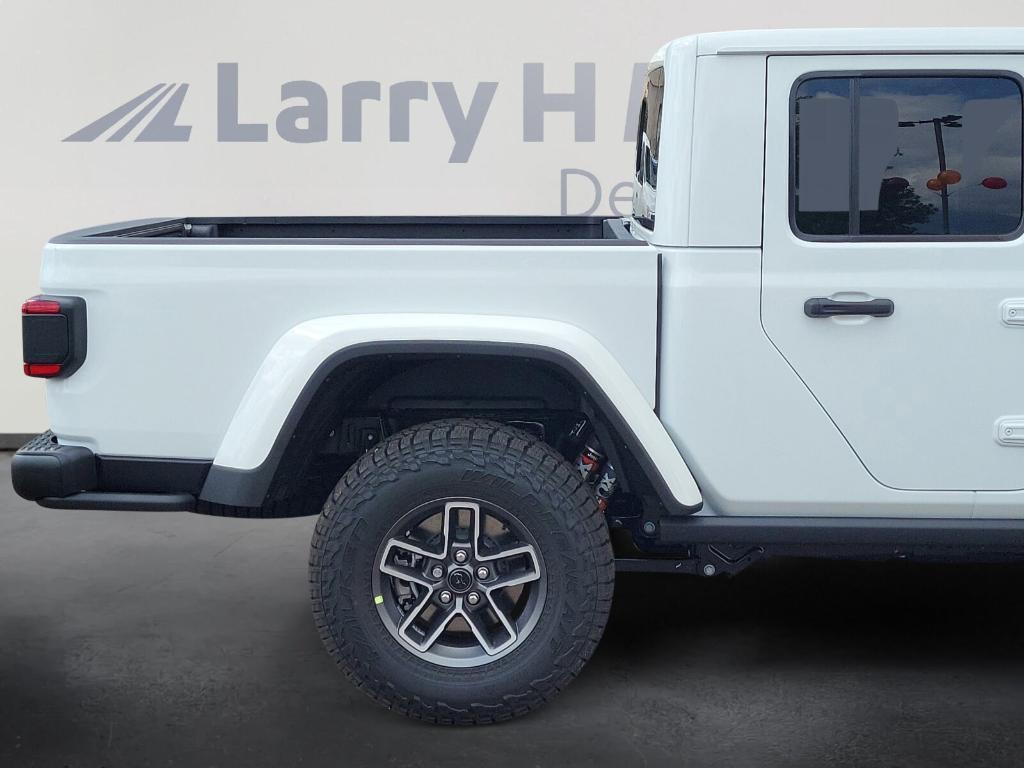 new 2025 Jeep Gladiator car, priced at $56,616