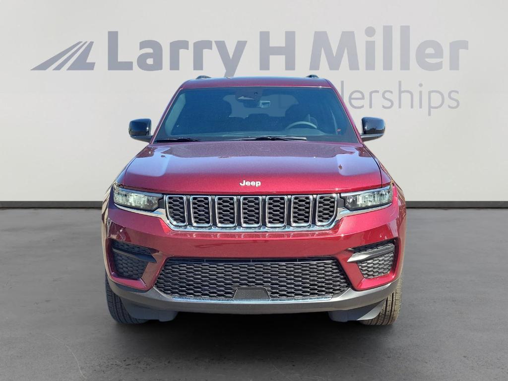 new 2025 Jeep Grand Cherokee car, priced at $38,416