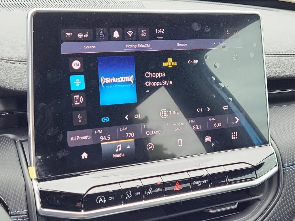 new 2026 Jeep Compass car, priced at $37,761