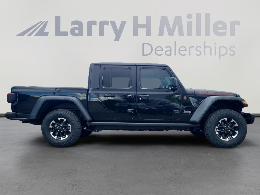 new 2025 Jeep Gladiator car, priced at $52,686