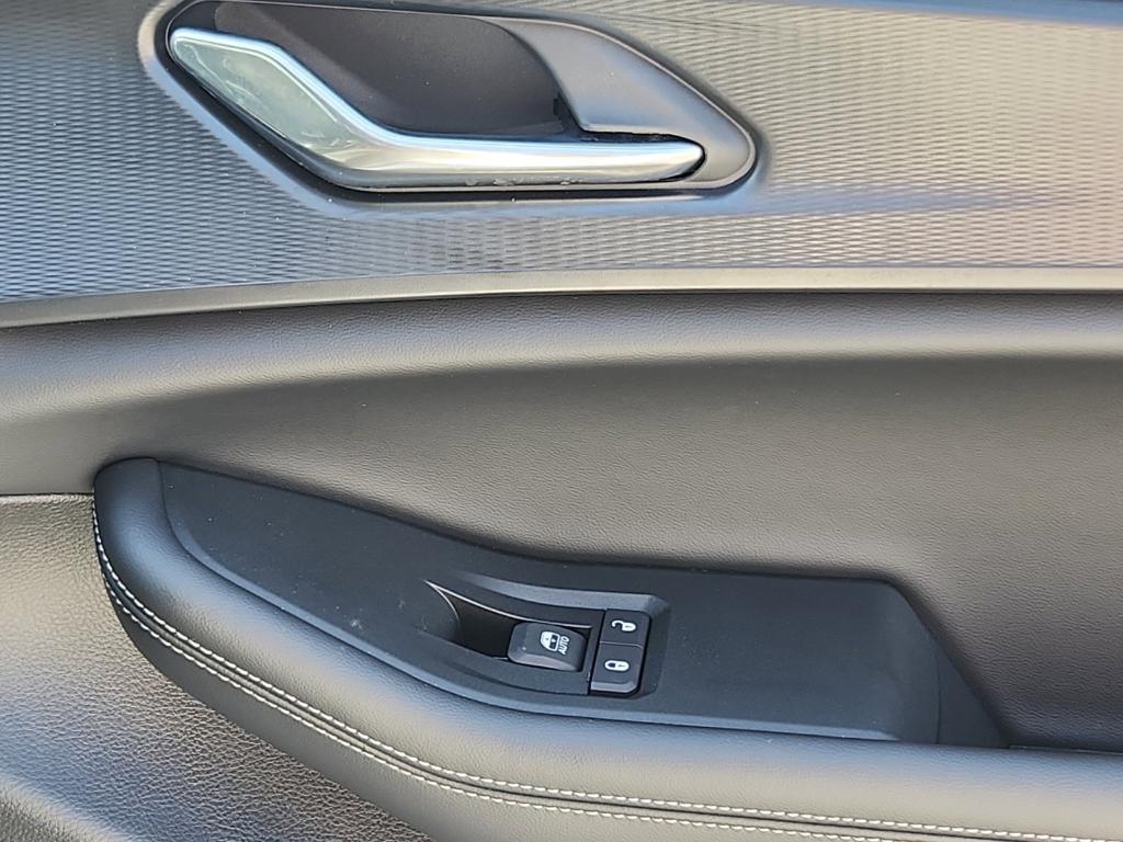 new 2025 Jeep Grand Cherokee L car, priced at $41,366