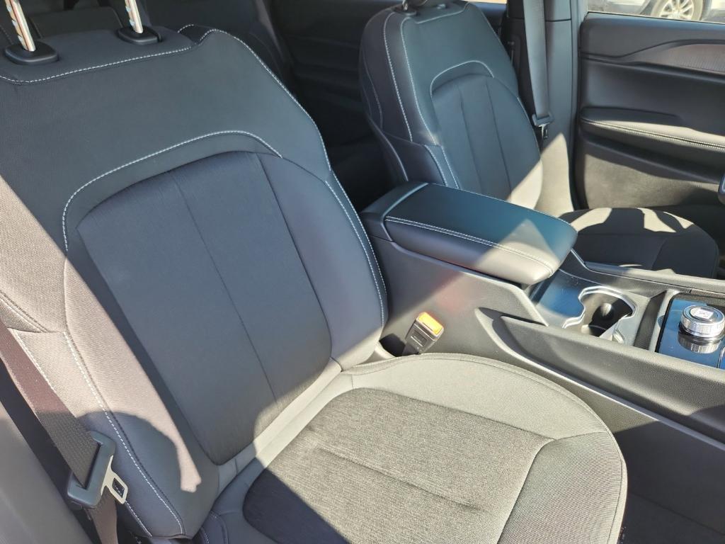 new 2025 Jeep Grand Cherokee L car, priced at $41,366