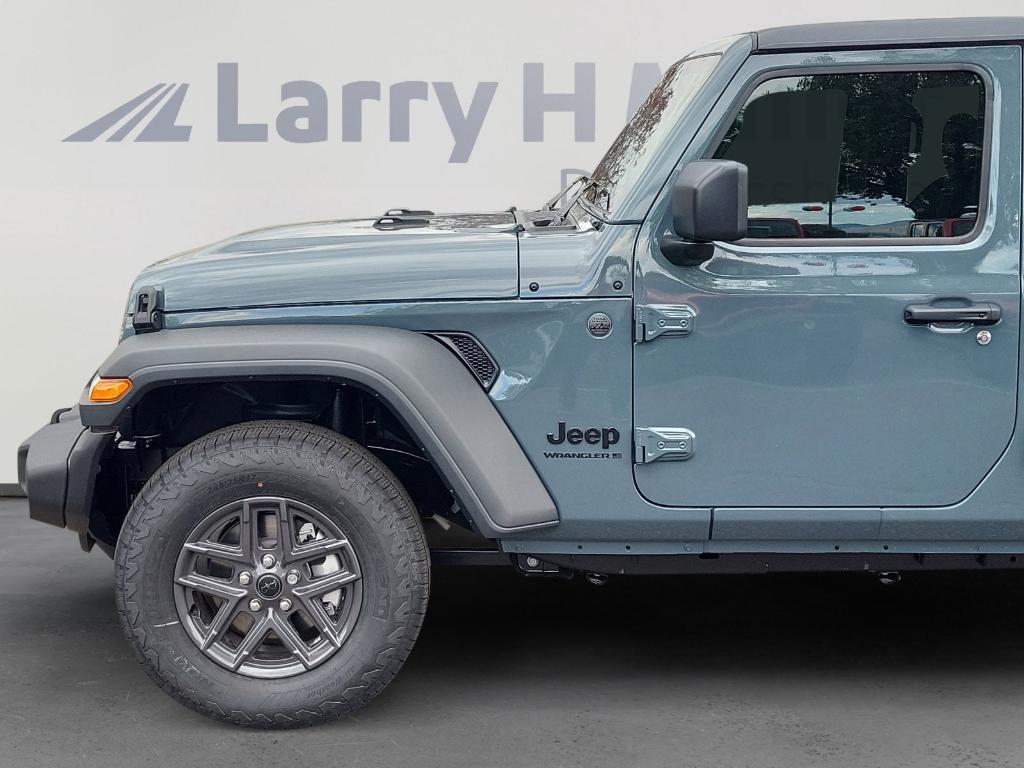 new 2025 Jeep Wrangler car, priced at $45,836