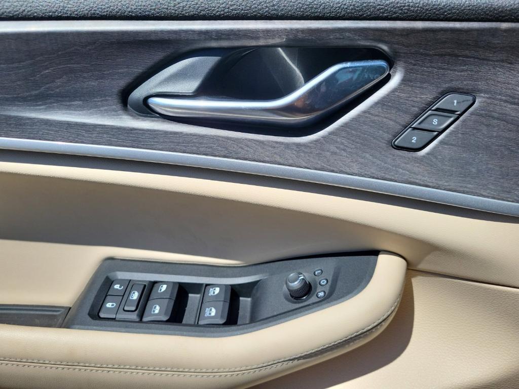 new 2025 Jeep Grand Cherokee L car, priced at $50,506