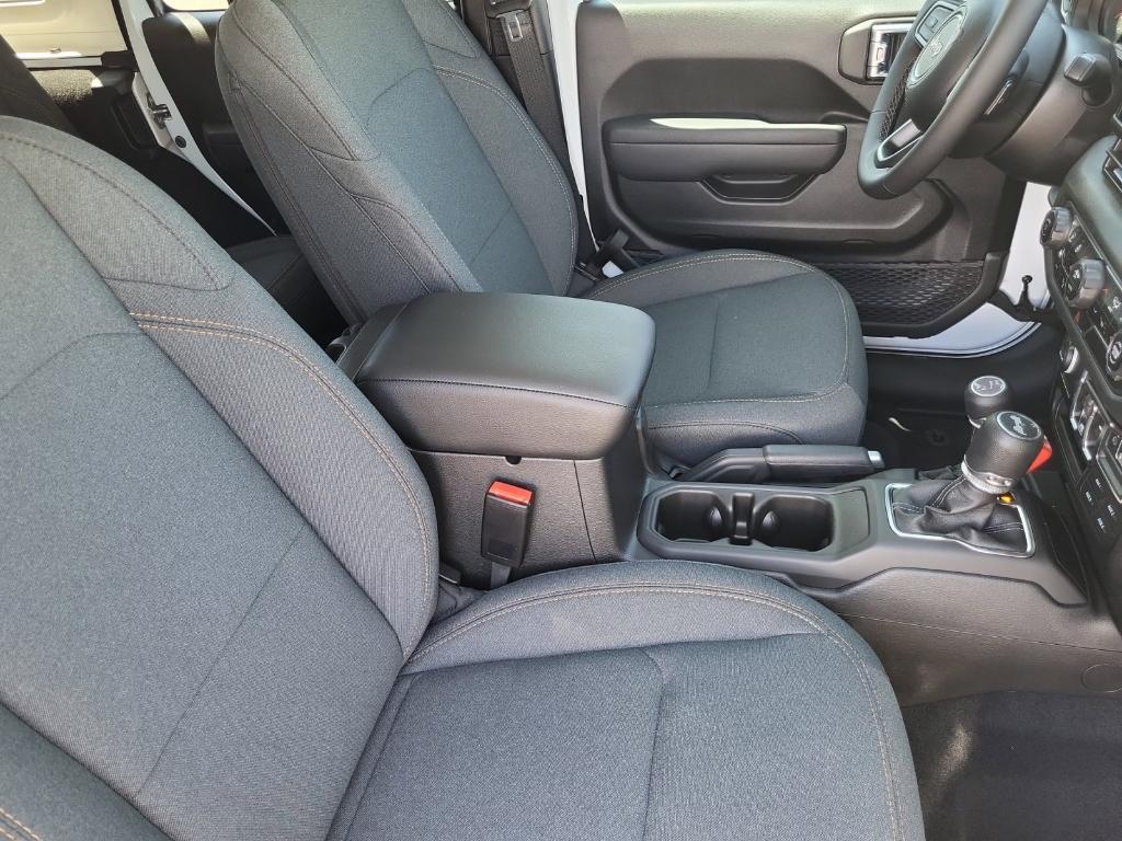 new 2025 Jeep Wrangler car, priced at $43,241