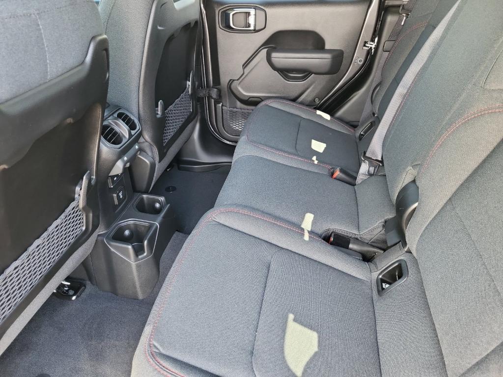 new 2025 Jeep Gladiator car, priced at $48,601