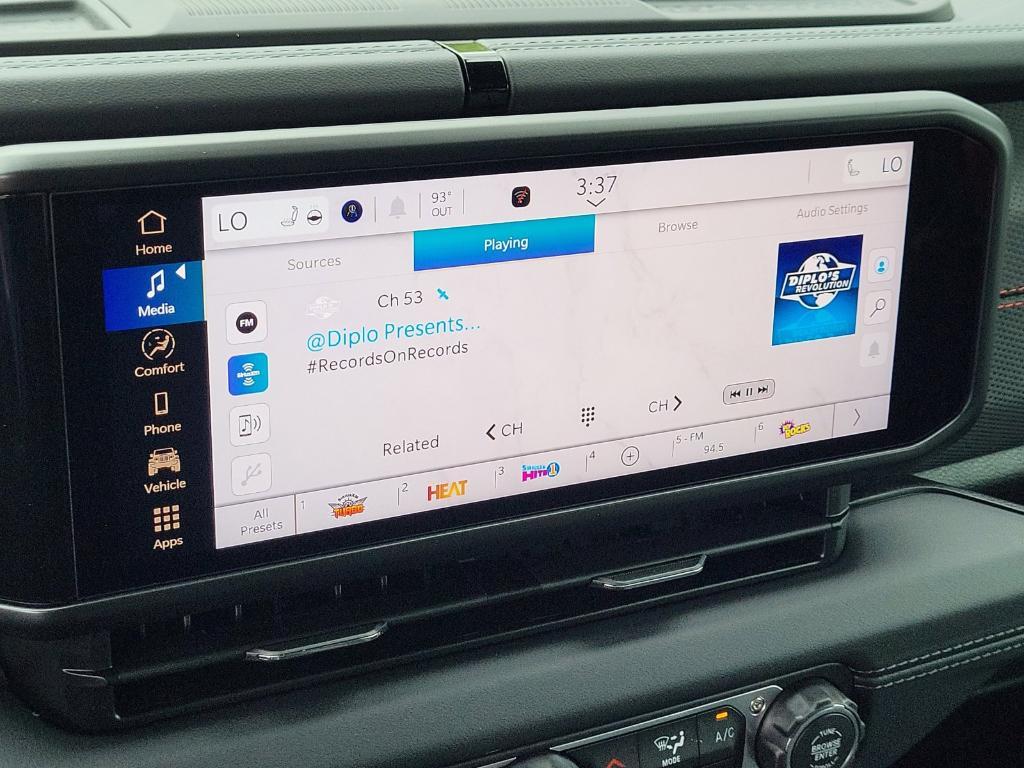 new 2025 Jeep Wrangler car, priced at $58,091