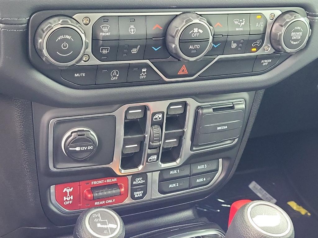 new 2025 Jeep Wrangler car, priced at $58,091