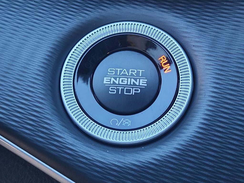 new 2025 Jeep Grand Cherokee car, priced at $44,341