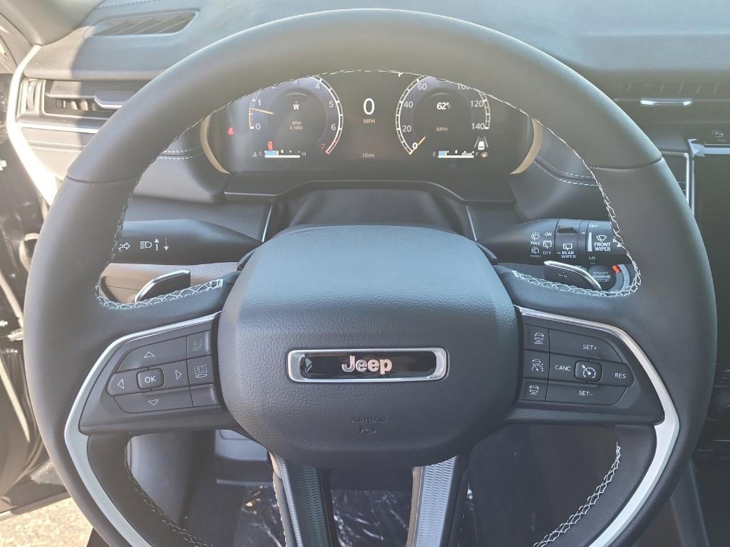 new 2025 Jeep Grand Cherokee car, priced at $44,341