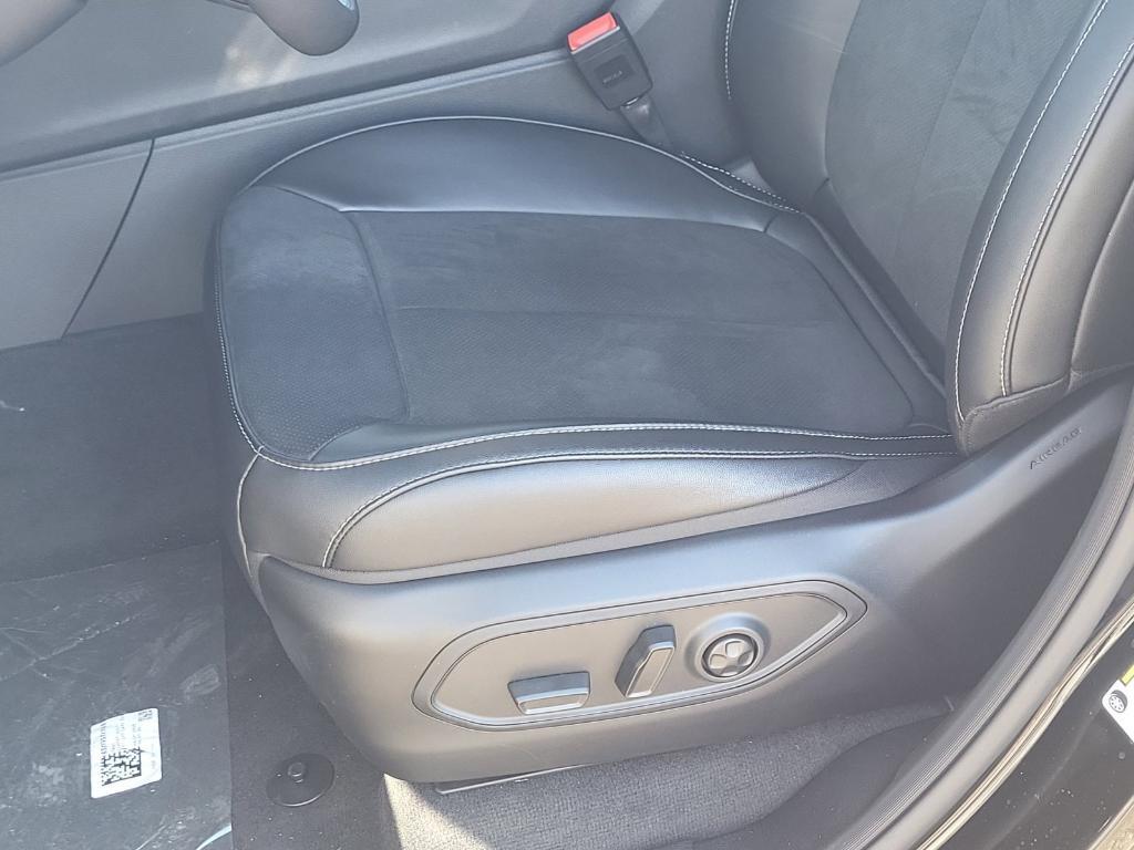 new 2025 Jeep Grand Cherokee car, priced at $44,341