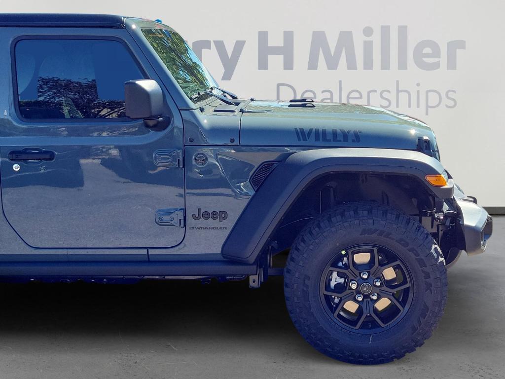 new 2025 Jeep Wrangler car, priced at $46,371