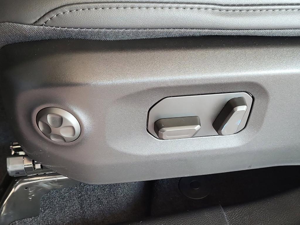 new 2025 Jeep Wrangler car, priced at $100,881