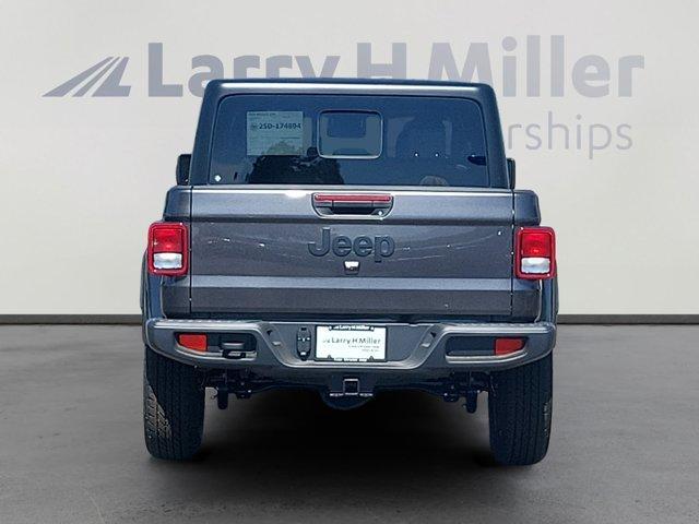 new 2025 Jeep Gladiator car, priced at $47,114