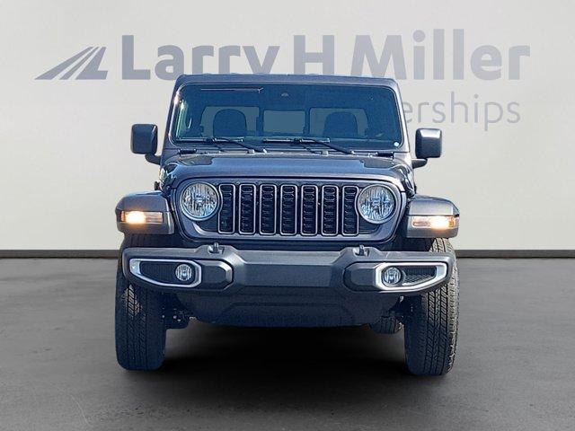 new 2025 Jeep Gladiator car, priced at $47,114