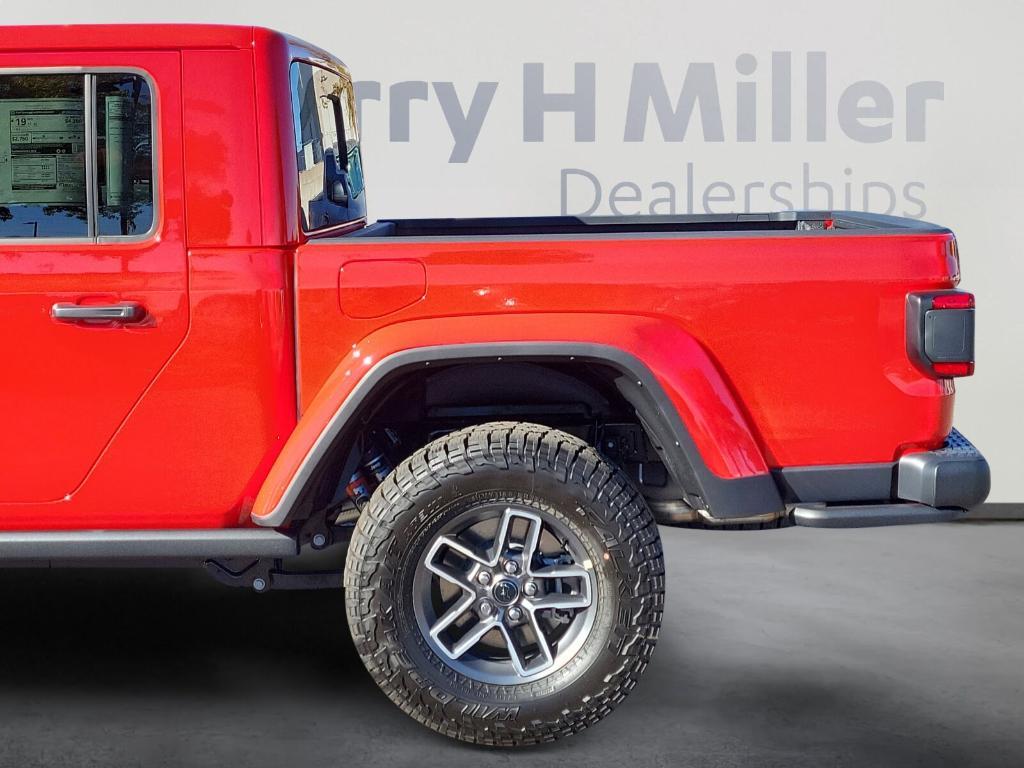 new 2025 Jeep Gladiator car, priced at $57,211