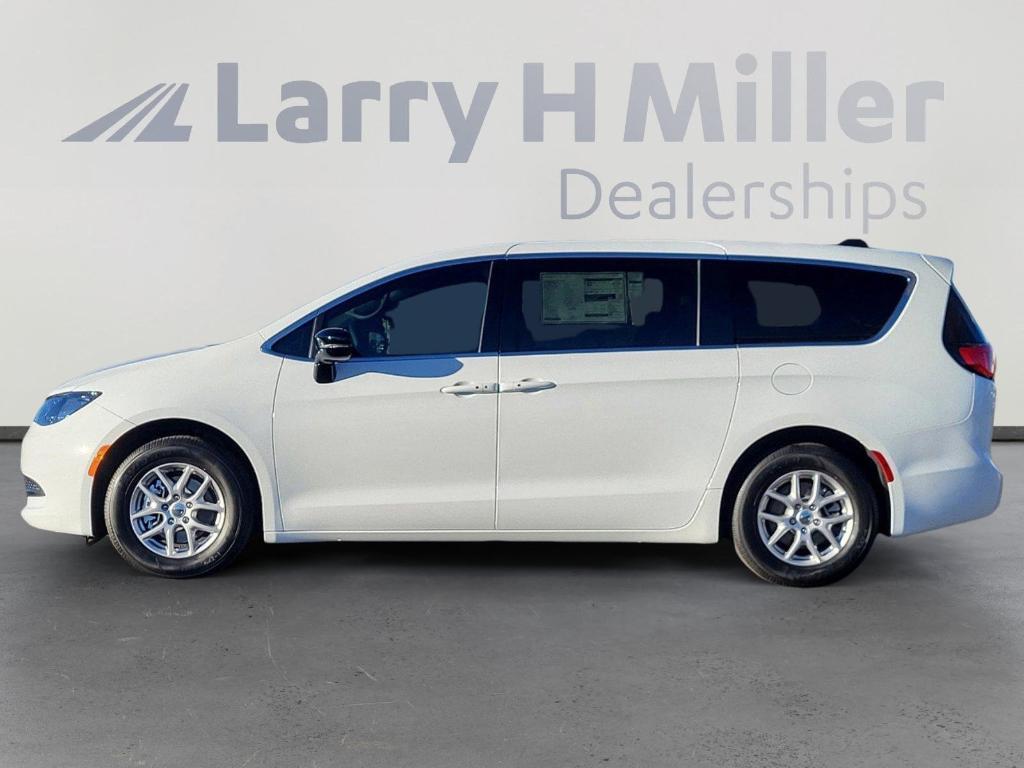 new 2025 Chrysler Voyager car, priced at $40,888