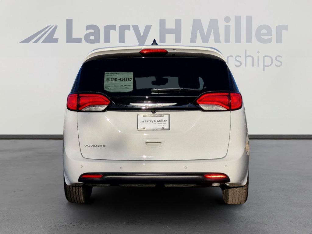 new 2025 Chrysler Voyager car, priced at $40,888