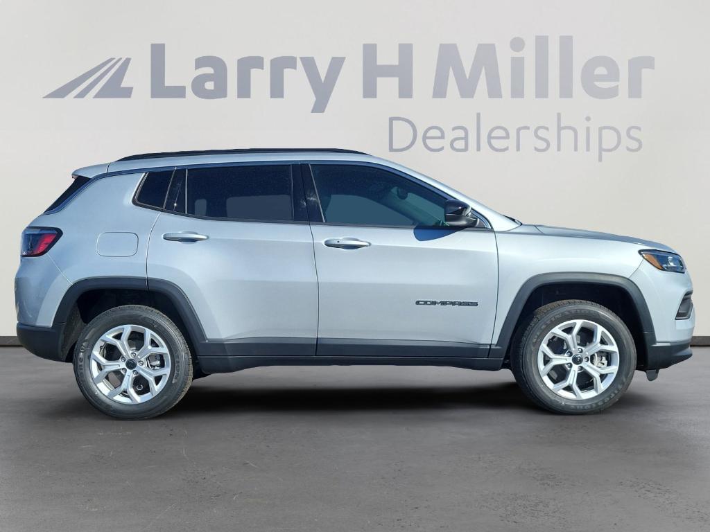 new 2025 Jeep Compass car, priced at $27,048