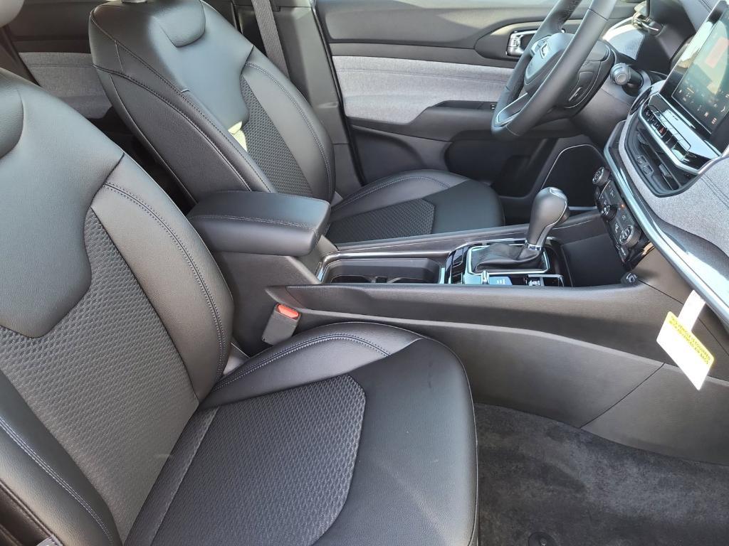 new 2025 Jeep Compass car, priced at $27,048