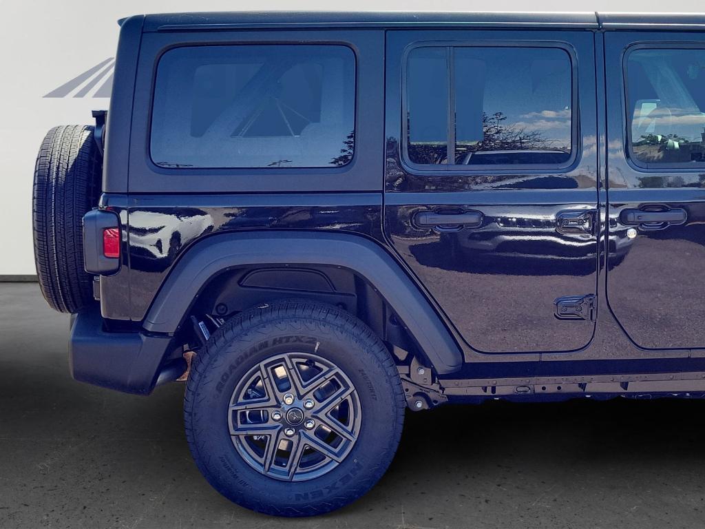 new 2025 Jeep Wrangler car, priced at $45,836