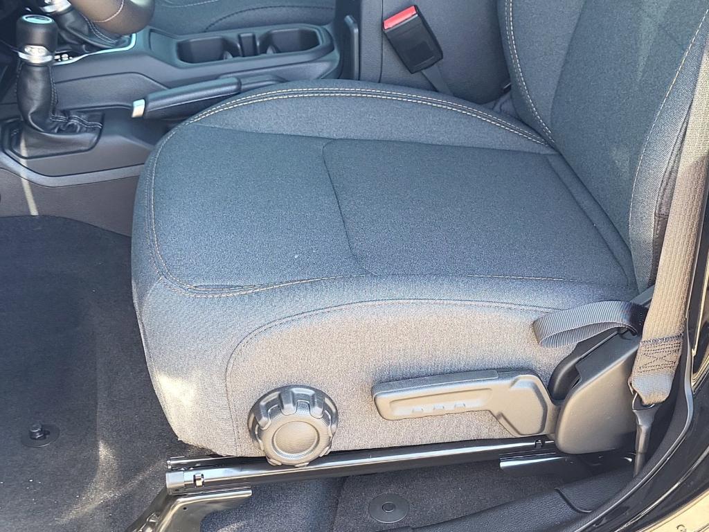 new 2025 Jeep Wrangler car, priced at $45,836