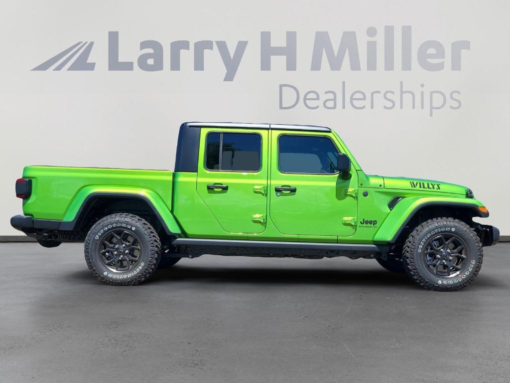new 2025 Jeep Gladiator car, priced at $47,681