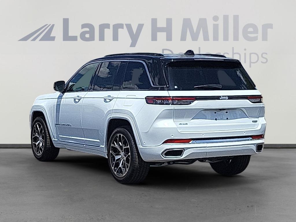new 2025 Jeep Grand Cherokee car, priced at $59,910