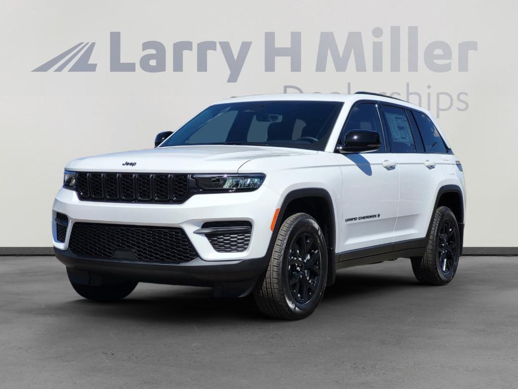 new 2025 Jeep Grand Cherokee car, priced at $42,101