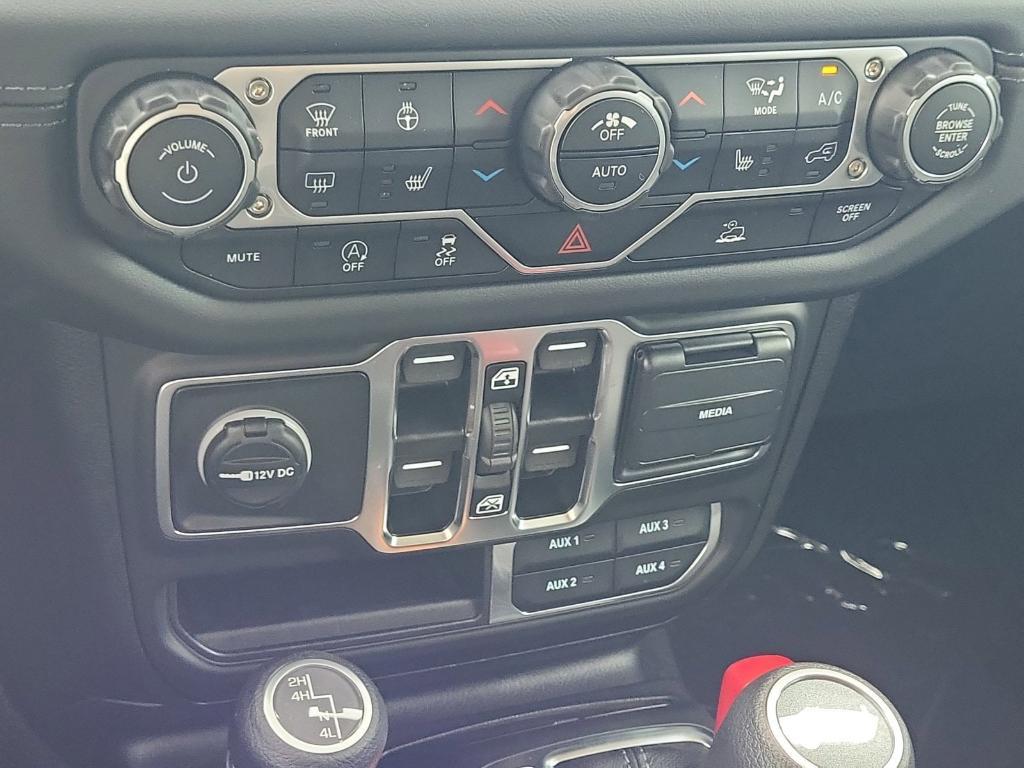 new 2025 Jeep Wrangler car, priced at $52,911