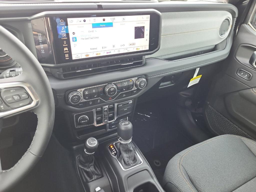 new 2025 Jeep Wrangler car, priced at $52,911