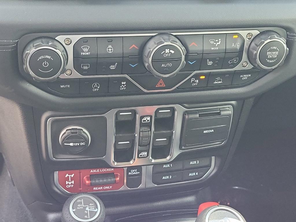 new 2025 Jeep Gladiator car, priced at $57,211