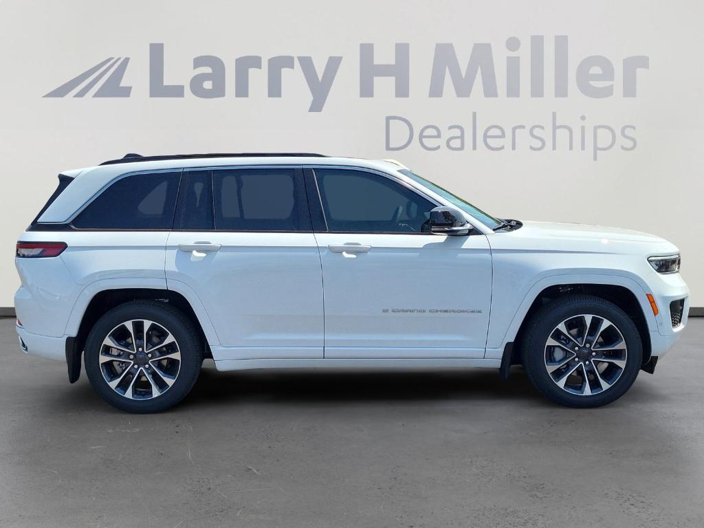 new 2025 Jeep Grand Cherokee car, priced at $59,241