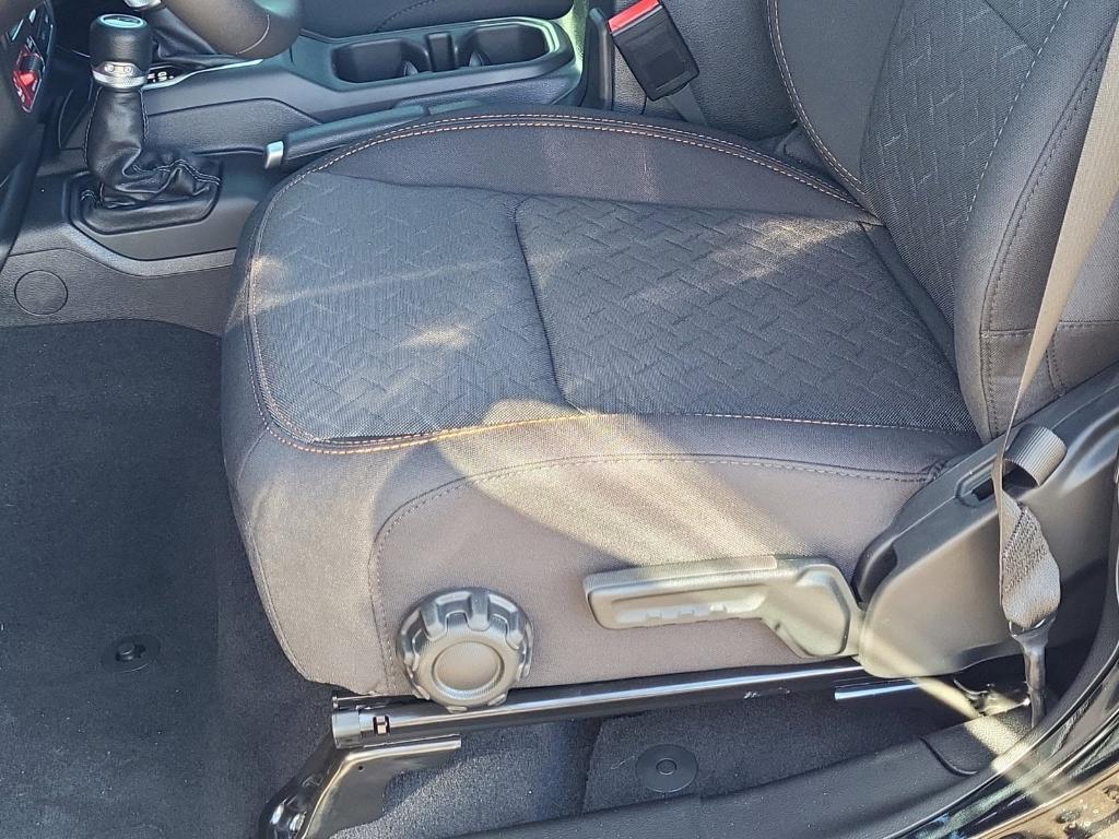 new 2025 Jeep Gladiator car, priced at $50,101