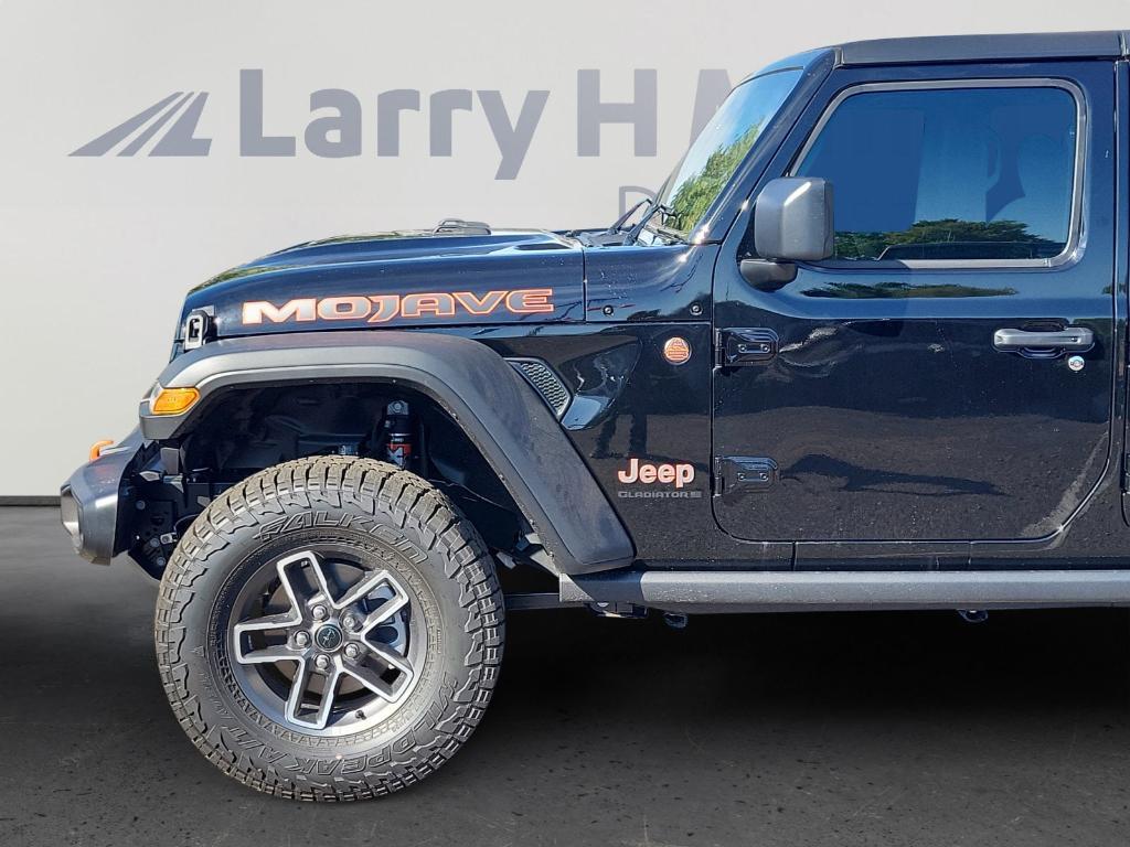 new 2025 Jeep Gladiator car, priced at $50,101