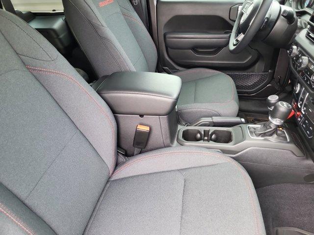 new 2025 Jeep Wrangler car