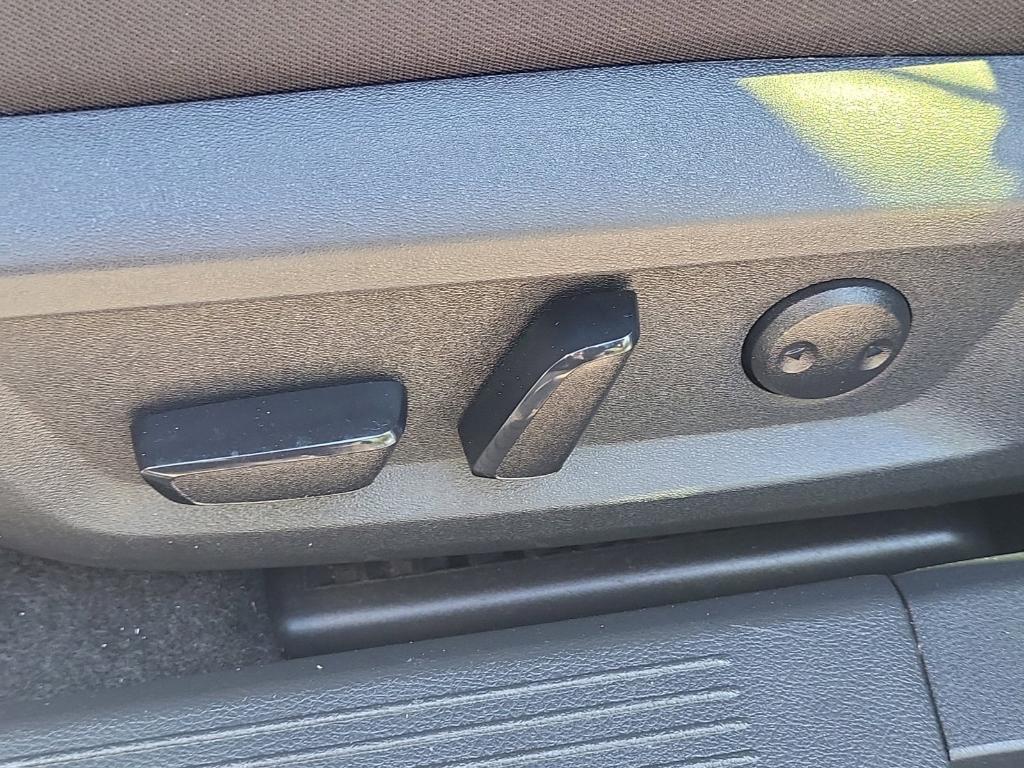 used 2023 Nissan Rogue car, priced at $22,995