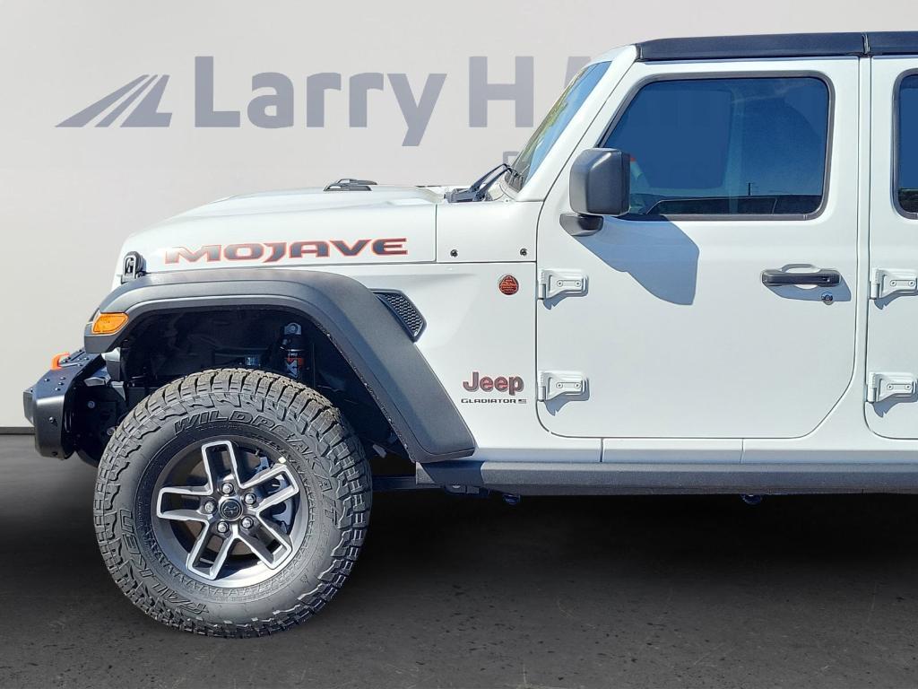 new 2025 Jeep Gladiator car, priced at $53,496