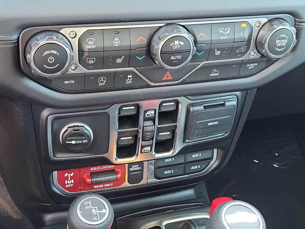 new 2025 Jeep Gladiator car, priced at $53,496