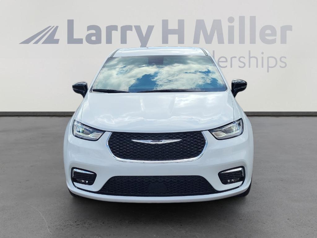 new 2026 Chrysler Pacifica car, priced at $46,796