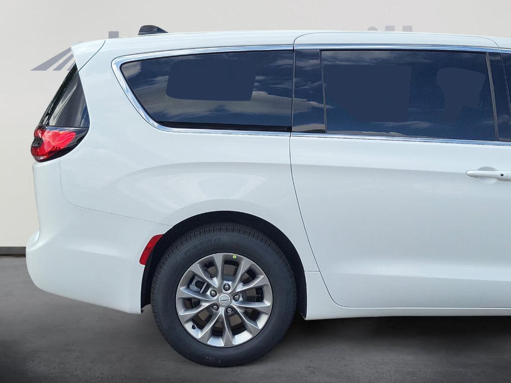 new 2026 Chrysler Pacifica car, priced at $46,796
